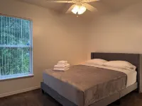 Clean House - BBQ + Pool - Billiards Near Disne Hotels in Poinciana