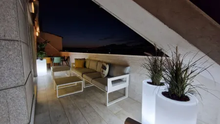 Espectacular Ático con Piscina en el Centro Отели в г. Vilagarcia de Arousa