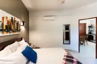 Villas Escondido, Villa #1 one Bed. Suite Only 3 km-2ml to beach and shopping. Hotels in Bahia de Banderas