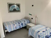 "Casa Roxy" Idyllic Lake Como Modern Apt, Lake View, Pool, Elevator, AC, Parking