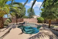 Prime Glendale Location 8-Mins From Westgate Entertainment! - Private Pool