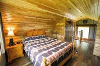 Stay in the Barn! Bedroom in the Hayloft!