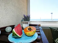 Comeback "THE SEA BLINDS YOUR EYES" Hotels in Motril