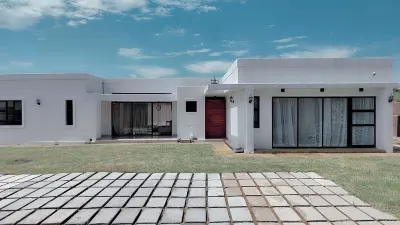 Brand New 3-bedroom house in Tubungu Estate with WiFi, AC. Enjoy your stay فنادق في 