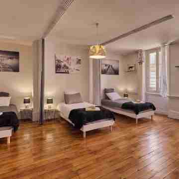 Spacious apartment 100m² + parking downtown Rooms