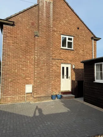 Family home close to Lulworth Cove, Durdle Door, The Tank Musuem & Monkey World