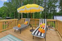 Near AtL, Pickleball, Golf, Pool, Karaoke, Tikibar, 1.25 Acre Private Retreat