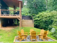 Lazy Bear - HotTub, Pet Friendly, Firepit, Game Room,Private home close to AVL.