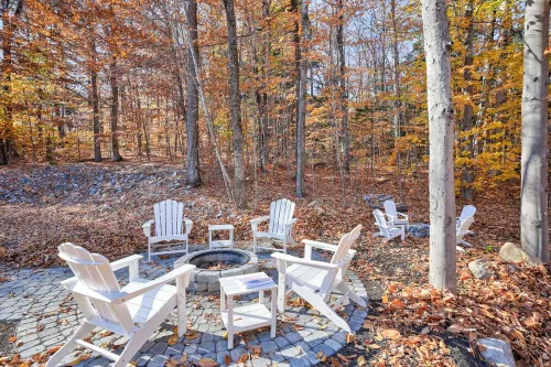 Village Vacation Home: Family Friendly Luxe