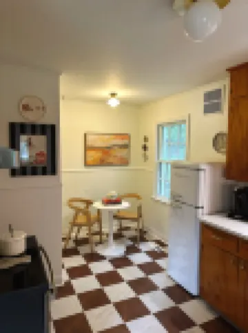 Charming 2-bedroom house with WiFi and AC in North Little Rock