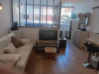 Air-conditioned apartment 4 pers beach, port and shops at the foot of the residence