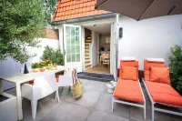 5 O'Clock Somewhere | Luxurious coastal hideaway with massage spa Hotels in Bergen