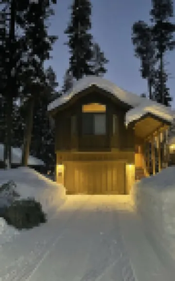New Construction Luxury w/ Hot Tub–mins to beach, ski, hike, golf