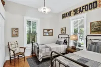 2BR COTTAGE IN SANFORD HISTORIC DISTRICT