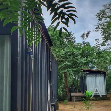 Studio cube 01 to sleep in a glass box Hotels in 