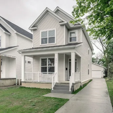 Game Room! Modern 3Br 2.5BA New Build Luxury—Near Downtown Cleveland! Отели рядом с достопримечательностью «Кливлендский оркестр»