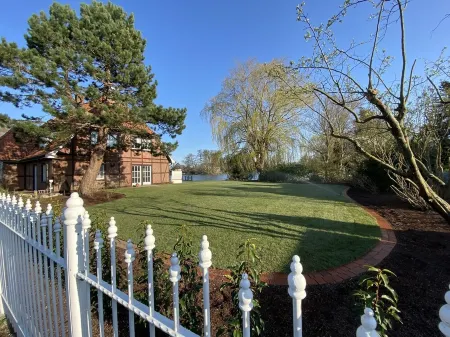 Traumhaftes Idyll am See Zwischen Elbe und Lüneburger Heide