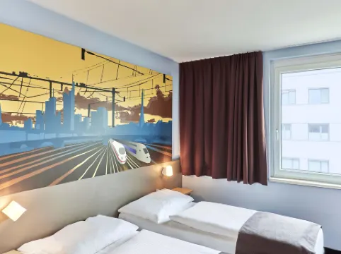 B&B HOTEL Saarbrücken-Hbf Отели в г. Саарбрюккен