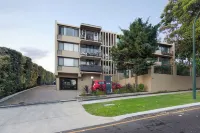 Spectacular Views South Perth1br Hotels near Perth Zoo