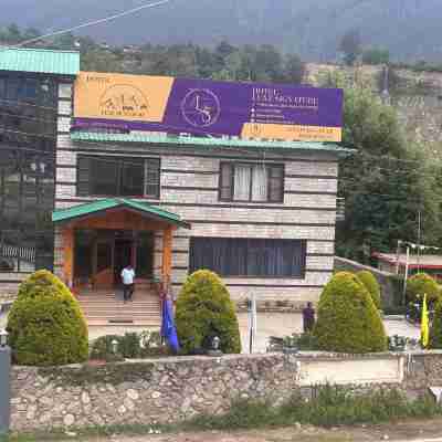 豪華簽名 Hotel Exterior