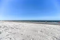 Indian Rocks Beach Home - 2 Blocks to Beach! - Parkplatz