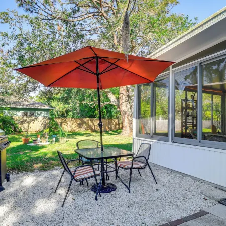 Englewood Bungalow 1 Mi to Beach: Pets Welcome!