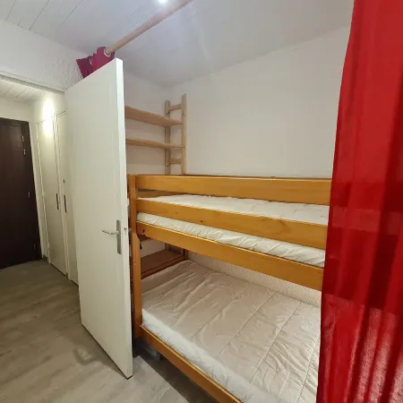 Bright Third-Floor Apartment