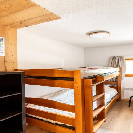 Apartment in Modane with Mountain Views Отели в г. Модан