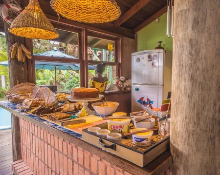 Pousada Capitão Cook, Banheira, a 200 m do Centro, Amplo Estacionamento, Linda Vista