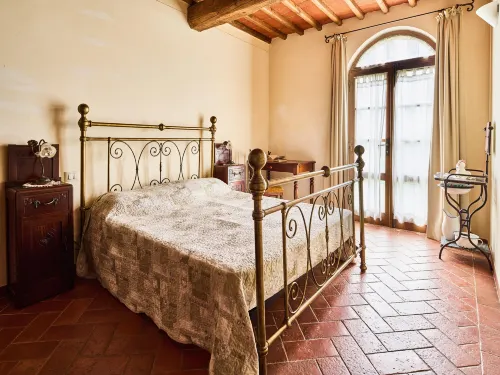 Farmhouse in Chianti with Pool and Garden