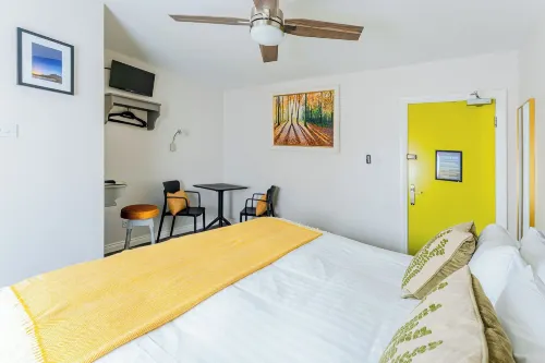 Dan Linehan's B&B - Bed and Breakfast