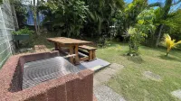 3 min from the beach! Lovely single-storey Ixora rental with terrace and balcony Hotels in 