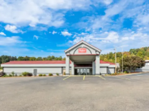 Red Roof Inn Cambridge, Oh โรงแรมในCambridge