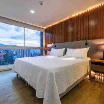 Stunning views from 25th-floor condo! El Poblado! Rooms