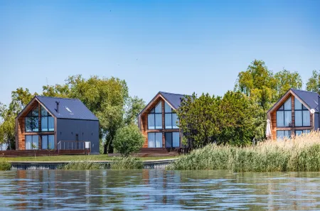 Абрау-Дюрсо на Плавнях Отели в г. Приморско-Ахтарский район