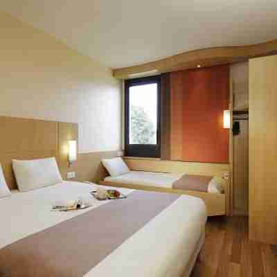 hotel ibis Guingamp - Coeur de Bretagne Rooms