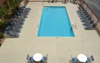 Red Roof PLUS+ San Antonio Downtown - Riverwalk - piscine