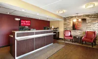 Red Roof Inn Charleston - Kanawha City, WV - parking