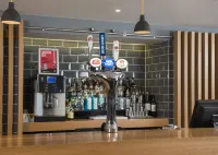 Holiday Inn Express EDINBURGH - LEITH WATERFRONT by IHG - bar