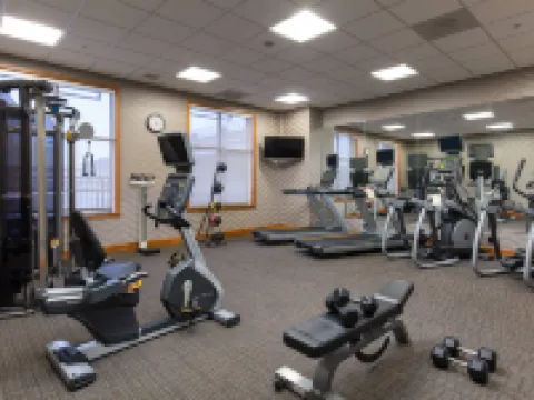 Residence Inn Springfield Old Keene Mill スプリングフィールドのホテル