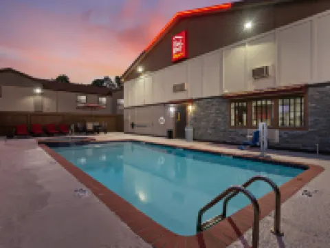 Red Roof Plus+ Huntsville Hotels in Walker County