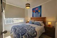 Oceana Suites Marina del Sol