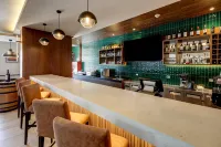WYNDHAM SANTIAGO AIRPORT - bar