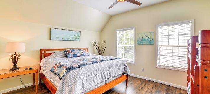 Private Beach & Sport Court! Home on Oneida Lake Hotels in Oneida County