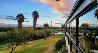 De Zeekoe Guest Farm - Mountain view