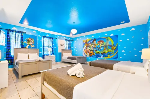 Storey Lake Getaway Pool Spa Theater - Strand