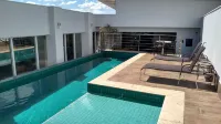 AlphaPark Hotel - piscine