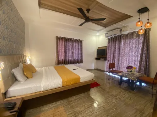 Hotel Golden Galaxy and Restaurant