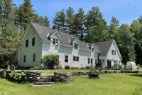Strong House 3 Bedroom Home - 4-Star