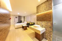 Geumsan Nine Self Check-in Hotel - 3 ดาว